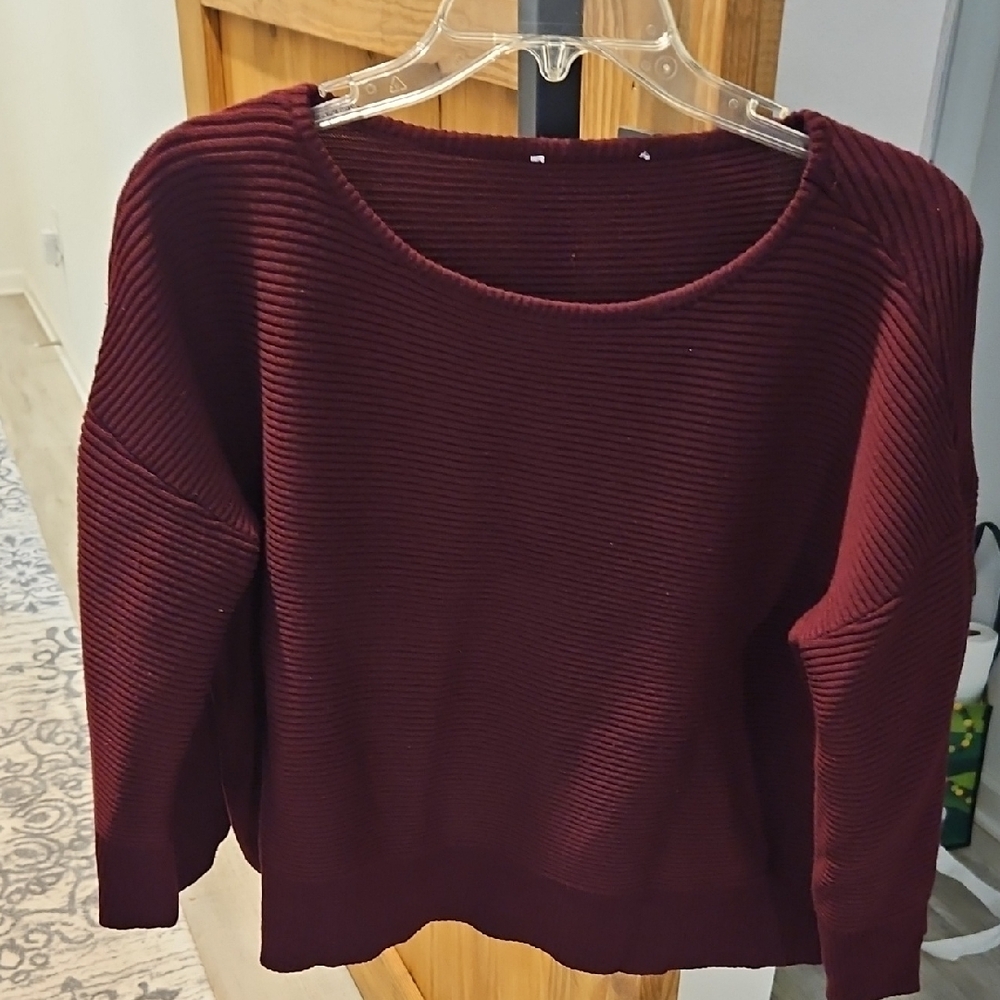 Women's Ribbed Burgundy Sweater